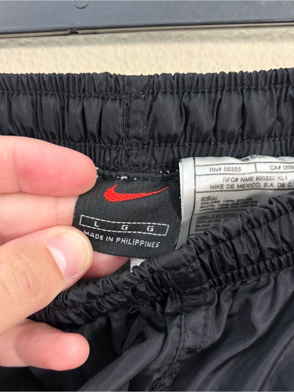 Vintage 90s Nike Men's L Black Lined Windbreaker Track Pants Y2K drill gorpcore - Picture 5 of 8